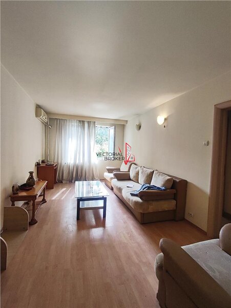 Colentina, Radovanu, apartament et. 3 in bloc 86, reabilitat.